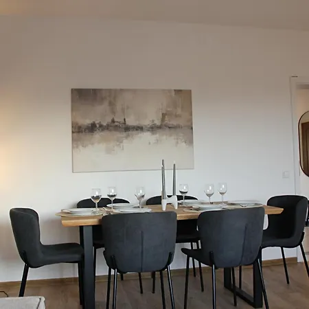 Appartement Grosse 6 Personen I Balkon I Zentral I Boxspringbett I Wifi *